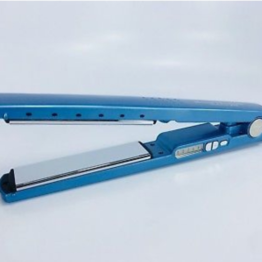 BABYLISS PRO 1 1/4" NANO TITANIUM FLAT IRON